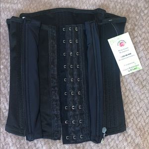 Brand new evyfitactivewear waist trainer